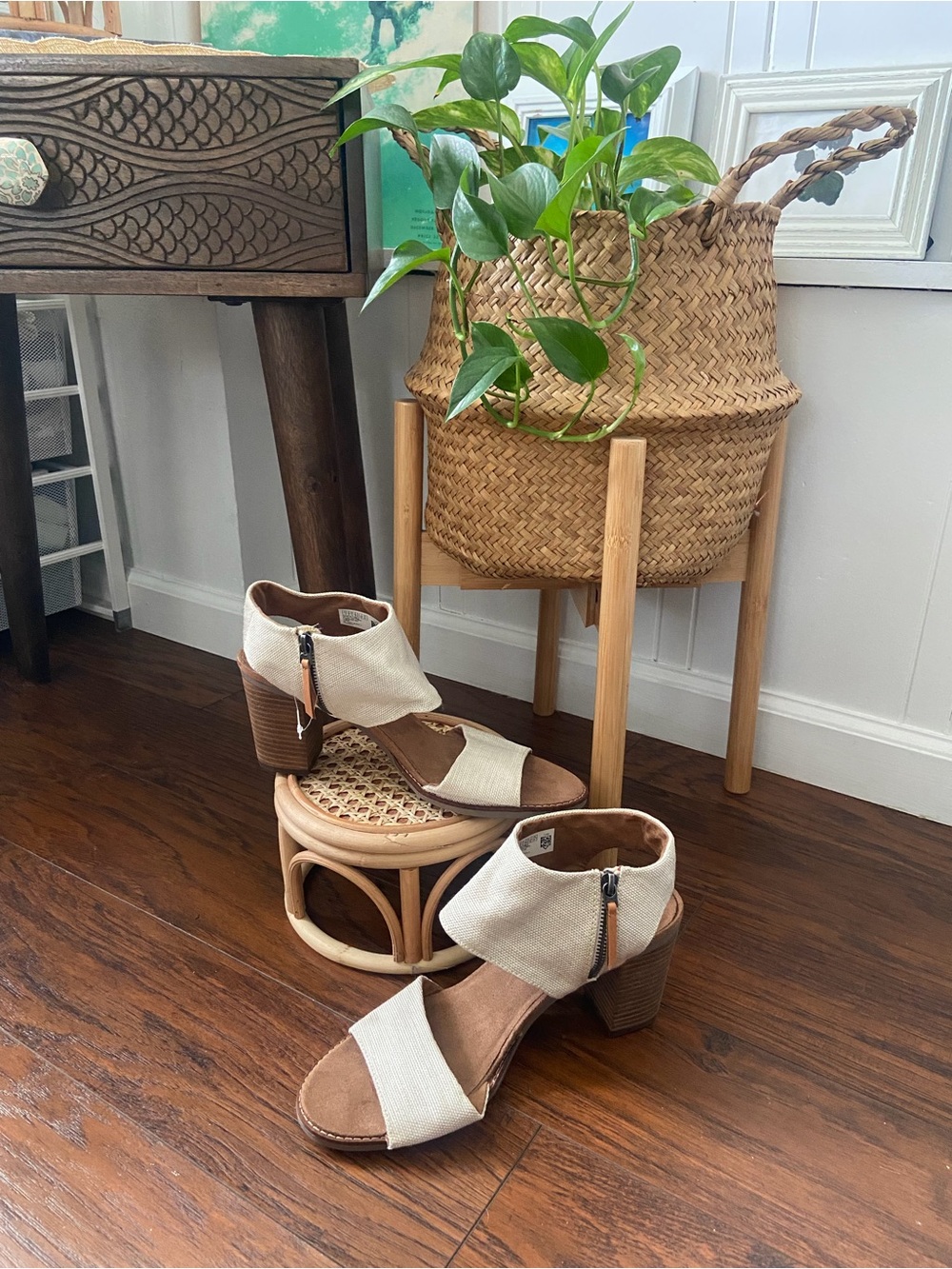 Toms Cream and Brown Block Heel Sandals - Picture 2 of 4
